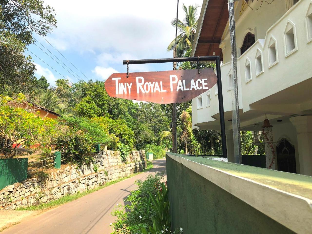 Tiny Royal Palace Унаватуна Экстерьер фото